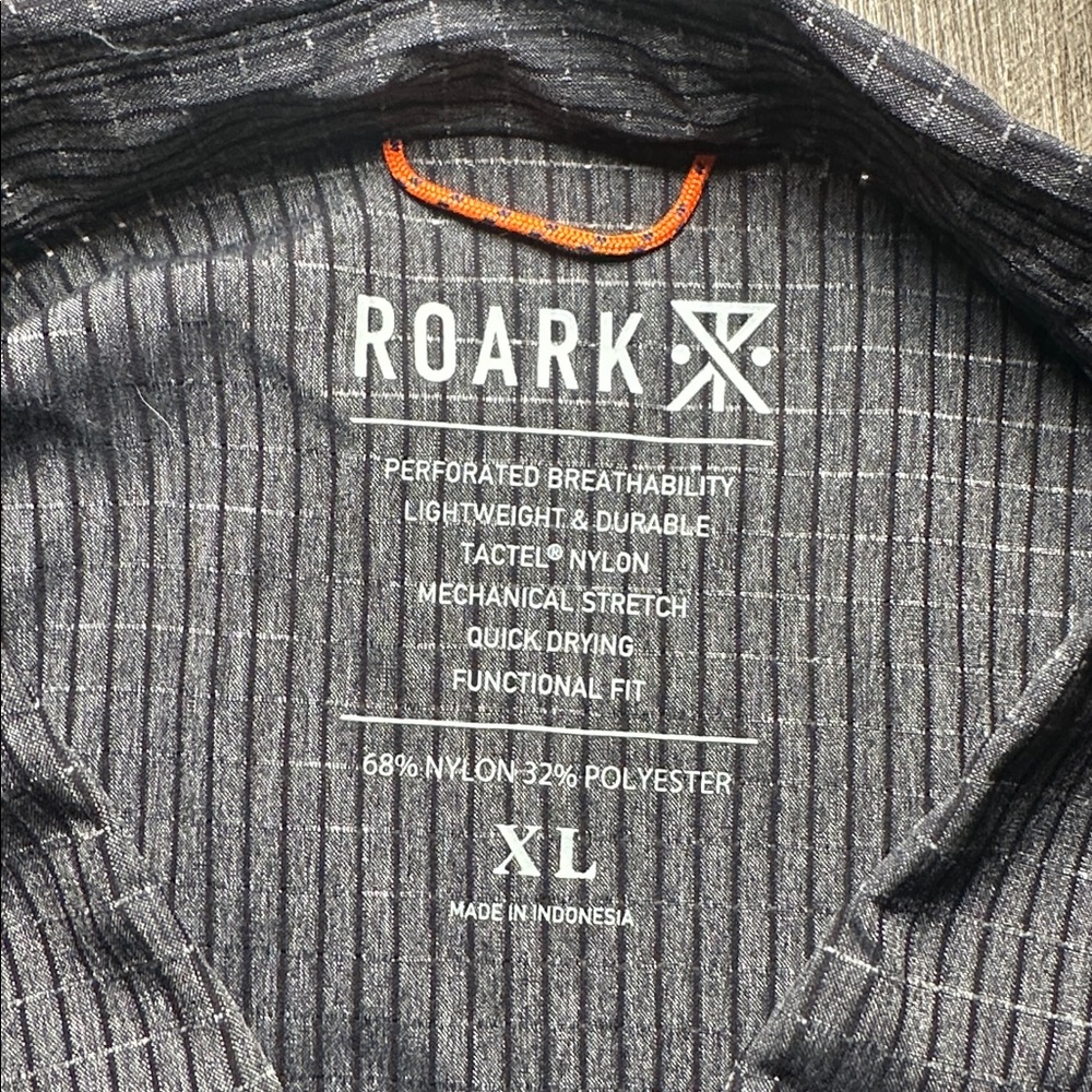 Roark Men's Black Pinstripe Button-Down Shirt - Picture 6 of 8